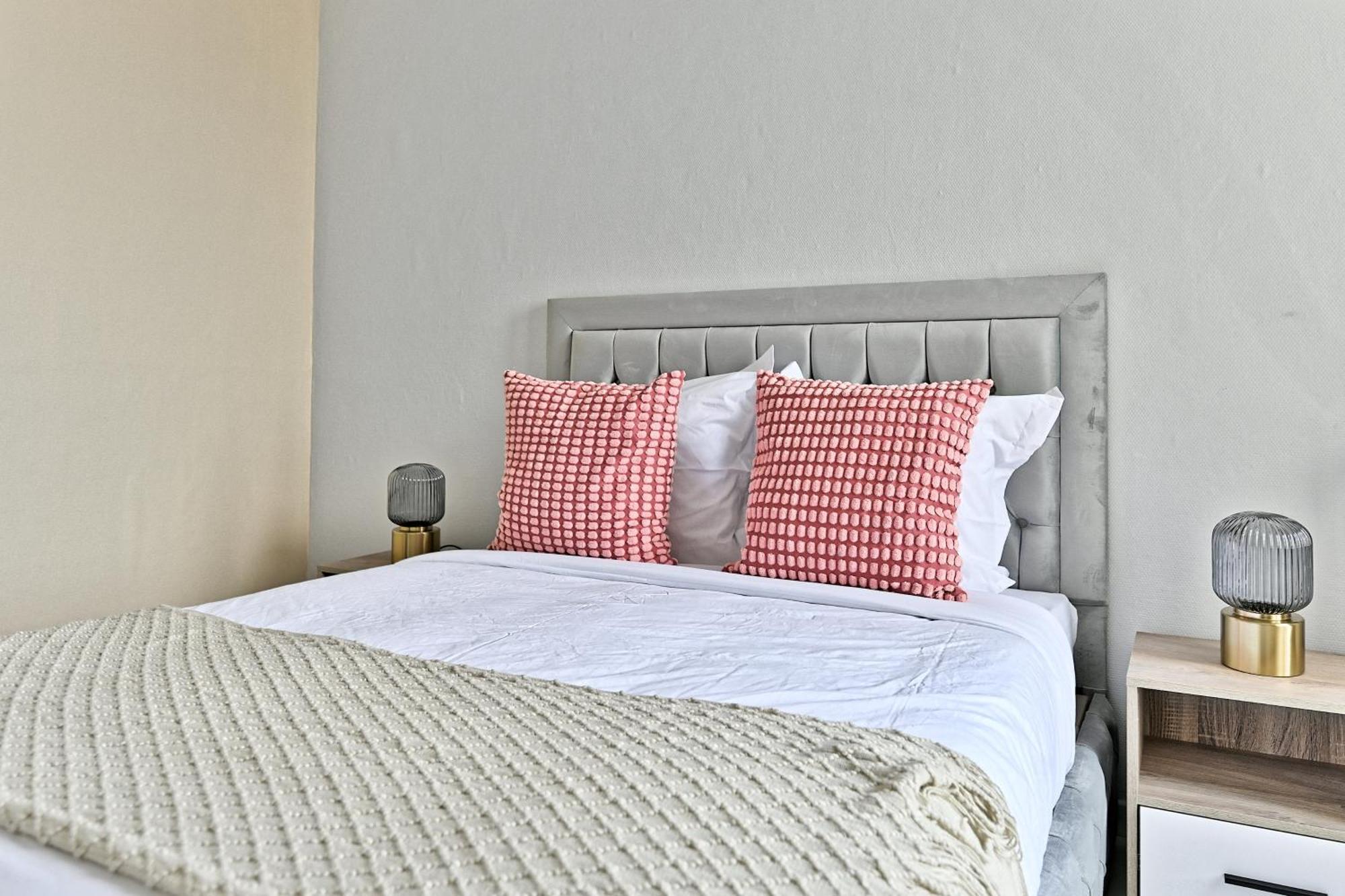 Appartement Paisible Et Moderne - Gagny Kültér fotó