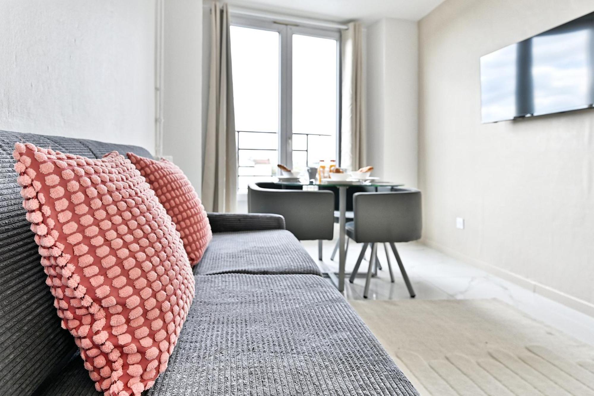 Appartement Paisible Et Moderne - Gagny Kültér fotó